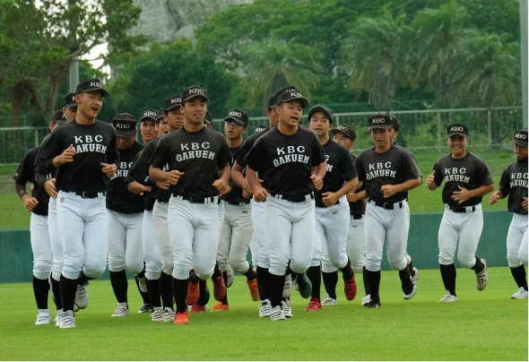 未来高等学校沖縄学習センター インターナショナルデザインアカデミー高等課程 スポーツコース